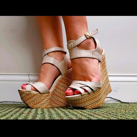 Qupid Platform Wedges - Picture 1 of 5